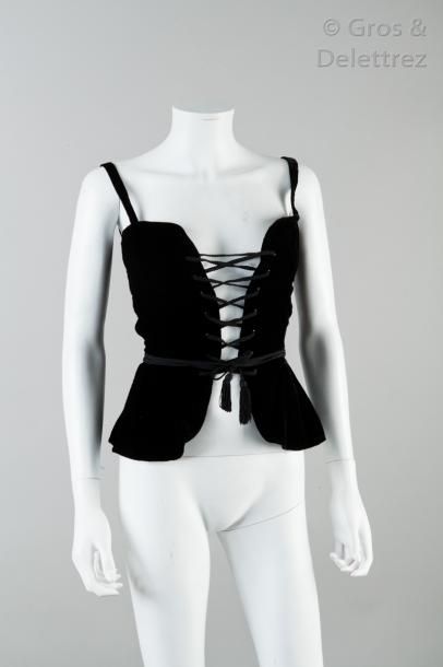 SAINT LAURENT Rive Gauche Magnifique bustier en velours de soie noir, décolleté cœur...