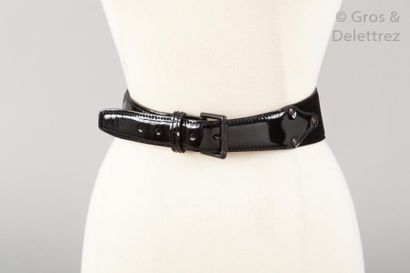ALAÏA Lot de deux ceintures serre-taille noires, l’une en box à effet d’entrelacs,...