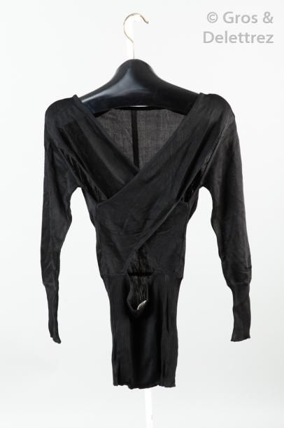 Claude MONTANA Knitwear Lot de deux petites robes noires en jersey, l'une sans manche...