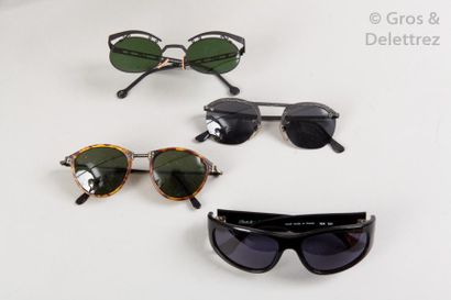 Jean de FIGEAC, I.A. Eyeworks, Anonyme Lot de quatre paires de lunettes de soleil...