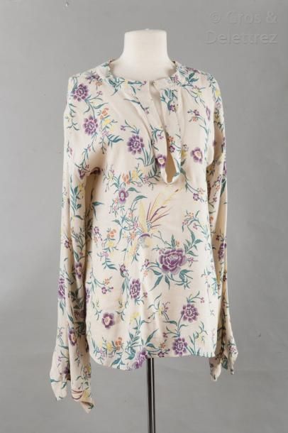 null MARNI

Blouse en fibranne ficelle imprimée d'un motif floral multicolore, profonde...