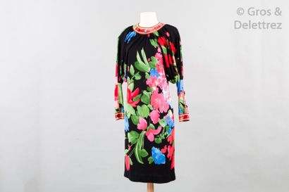 null LEONARD

Lot de deux robes en jersey de soie imprimée à motifs floral multicolore,...