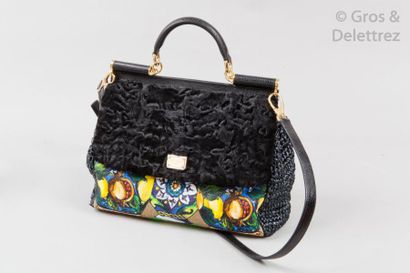 null DOLCE & GABBANA Collection prêt-à-porter Automne/Hiver 2012-2013

Magnifique...