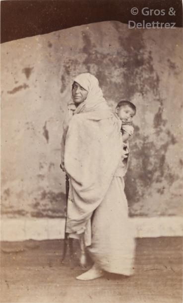 null G. Dautez (photographe à Gibraltar) et divers

Types marocains, c. 1870-1880.

Quatre...