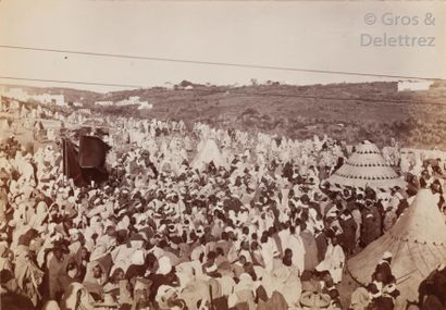 null Cavilla & Molinari 

Maroc, c. 1880. 

Tanger. Tétouan. 

Rues. Vues générales....