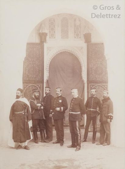 null Photographe de l’armée espagnole

Africa. Vistas Fotograficas. 

Maroc, c. 1890.

Ville...