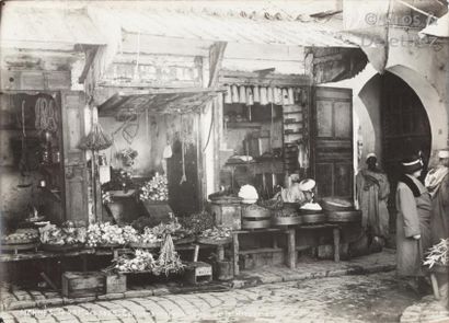 null Photographe non identifié

Maroc, c. 1920-1930.

Pressoir à olives au village...