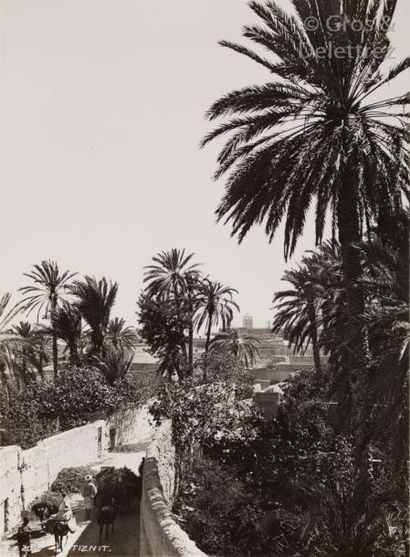 null Marcelin Flandrin (1889-1957)

Maroc, c. 1930.

Rabat. La Tour Hassan. Porte...