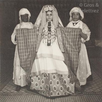 null Jean Besancenot (1902-1992) 

Maroc, 1940.

Fès. La mariée arabe. La citadine...