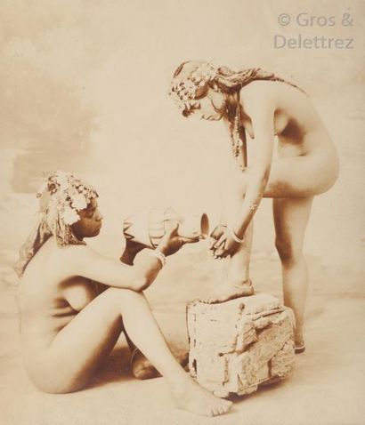 null Agricol Jouve

Algérie, c. 1900. 

Étude de nus féminins orientaliste. 

Épreuve...