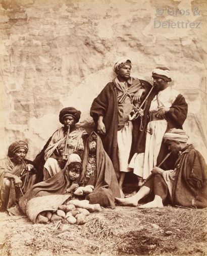 null Otto Schoefft (et Carlo Naya)

Égypte, 1876. 

Le Caire Pittoresque. 

Roche...