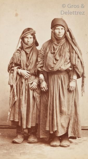null Photographe non identifié 

Palestine-Liban, c. 1870-1880. 

Types palestiniens...