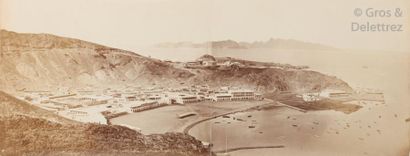 null Photographe non identifié 

Aden, c. 1880. 

Streamer Point et port d’Aden....