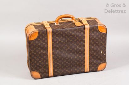 null Louis VUITTON Valise “Stratos” en toile monogram et cuir naturel, fermeture...