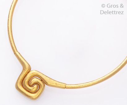 null ILIAS LALAOUNIS - Collier en or jaune guilloché à décor géométrique. Signé Ilias...