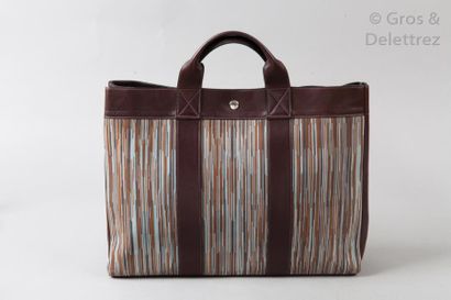 HERMÈS Paris made in France *Grand sac «Toto Bag» de voyage en veau Swift marron...