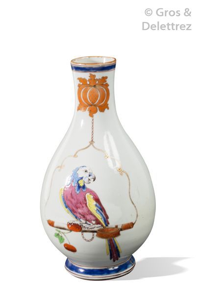 null Chine, période Yongzheng

Vase bouteille "Cornelius Pronk" en porcelaine et...