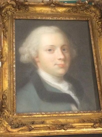 null Ecole Française du XVIIIème siècle

Portrait d'homme

Pastel

37 x 30 cm

