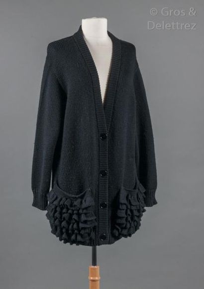 PRADA Collection Automne/Hiver 2010 Ample cardigan en 100% laine vierge noir, profonde...