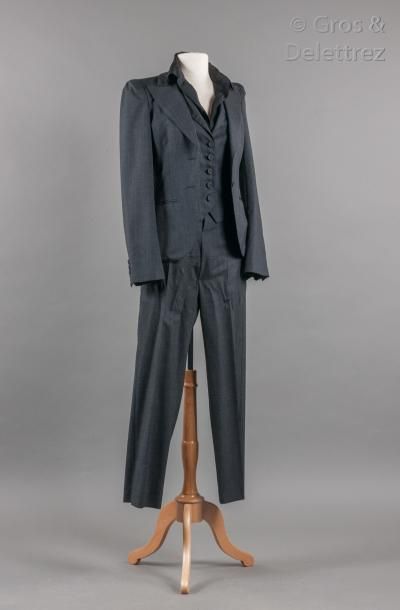 Bottega Venetta Costume trois pièces en lainage fils à fils gris composé d'une veste,...