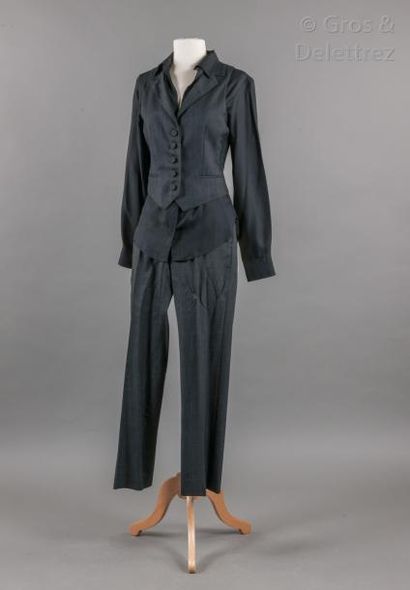 Bottega Venetta Costume trois pièces en lainage fils à fils gris composé d'une veste,...