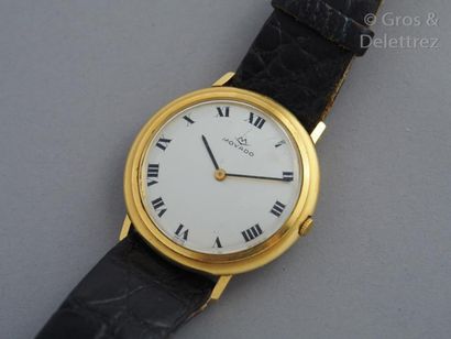 null MOVADO - circa 1970 Montre bracelet en or jaune 18K. Cadran silver brossé, index...