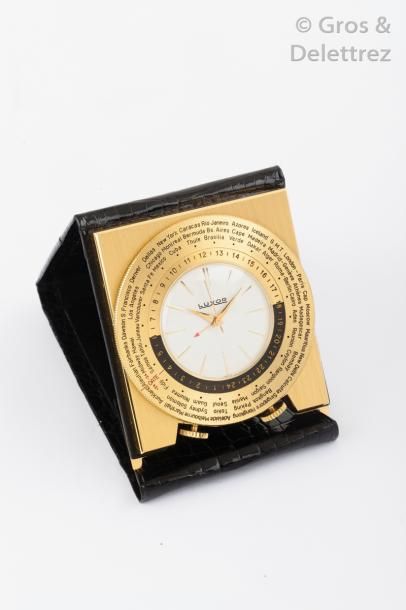 null LUXOR - Pendulette de voyage «Dual Time» en métal doré. Cadran blanc, index...