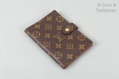 LOUIS VUITTON Porte agenda Fonctionnel PM en toile monogram, fermeture pression sur...