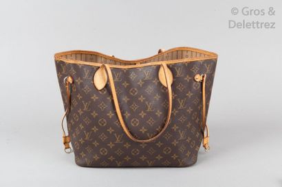 LOUIS VUITTON Sac " Neverfull MM " 31cm en toile monogram et cuir naturel, fermoir...