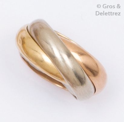 CARTIER «?Trinity?» Bague trois anneaux en or de trois couleurs. Signée Cartier Paris...