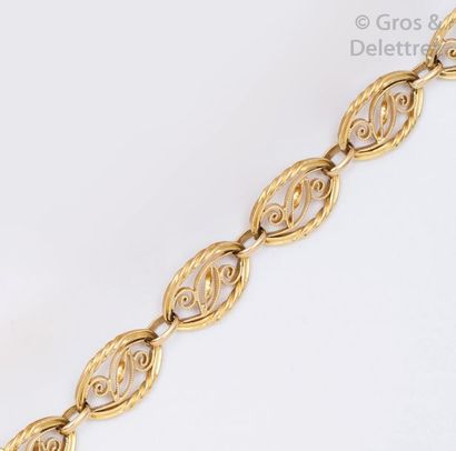 null Bracelet en or jaune à maillons filigranés. Longueur?: 20cm. P. 26,2g.