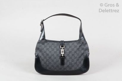 GUCCI Sac «?Jackie?» 32cm en toile siglée GG suprême chiné noir, blanc et veau noir,...