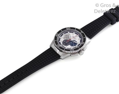 ZENITH STRATOS ref 03,2066,405 vers 2014 Grand chronographe bracelet en acier. Boîtier...