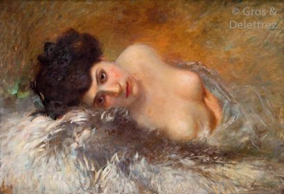 Adrien TANOUX (1865-1923) Femme allongée. Huile sur toile, signée en bas à droite...