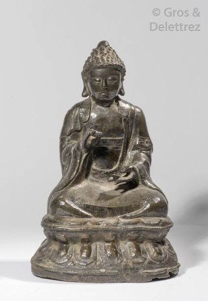 null Chine, XVII-XVIIIe siècle Statuette en bronze de patine brune, représentant...