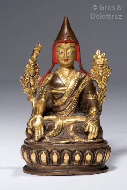 null Sino-Tibet, fin XIXe siècle Statuette en cuivre partiellement dorée, représentant...