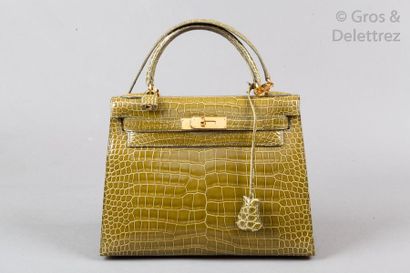 null HERMES Paris made in France année 1994

*Magnifique sac "Kelly Sellier" 29cm...