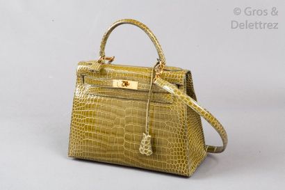 null HERMES Paris made in France année 1994

*Magnifique sac "Kelly Sellier" 29cm...