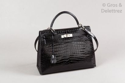 null HERMES Paris made in France année 2009

?*Magnifique sac "Kelly Sellier II"...