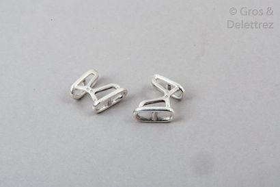 null HERMES Paris 

*Paire de boutons de manchettes "Chaîne d'Ancre" en argent 925...