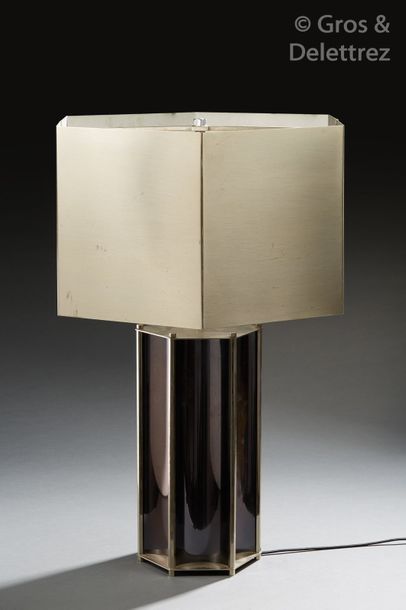 MAISON CHARLES Importante lampe de table modèle «?Espace 2?» en lames de métal Inox...