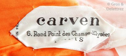 CARVEN haute couture circa 1960 Robe longue en crêpe de soie orange, encolure bateau,...