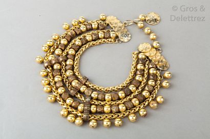 YVES SAINT LAURENT haute couture Somptueux collier trois rangs composé de chaines...