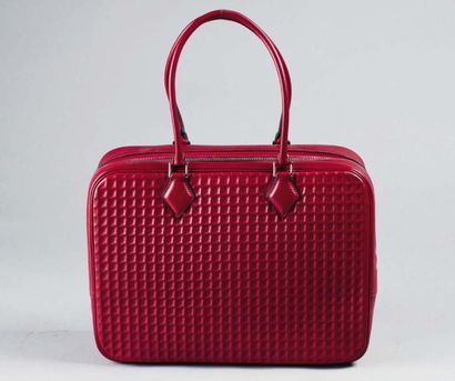 HERMES Paris Made in France Sac « Plume « 32 cm en cuir bordeaux gauffré, fermeture...