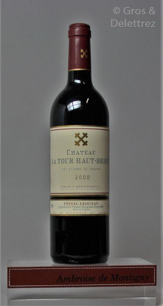 null 1 bouteille CHÂTEAU LA TOUR HAUT BRION - Cru classé Pessac Léognan. 2000 