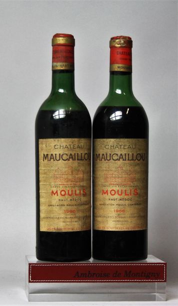 null 2 bouteilles CHATEAU MAUCAILLOU - Moulis 1966 

Etiquettes tachées, niveaux...