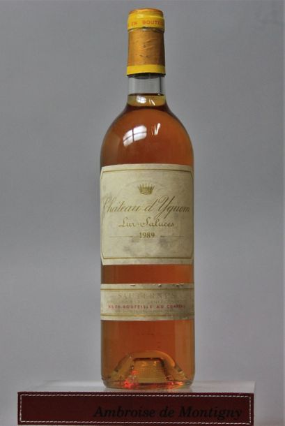 null 1 bouteille CHÂTEAU D'YQUEM - 1er cru supérieur Sauternes 1989 

Etiquette ...