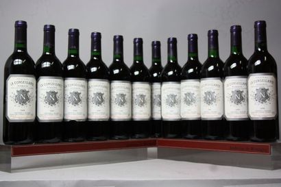 null 12 bouteilles CHÂTEAU LA CONSEILLANTE - Pomerol 1990 

Caisse bois d'origine....
