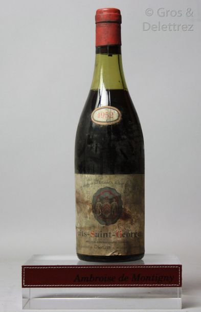 null 1 bouteille NUITS St. GEORGES - Paul CHANDEVIN Nég 1952 Etiquette tachée, niveau...