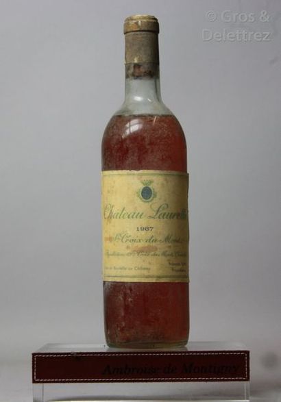 null 1 bouteille CHÂTEAU LAURETTE - Ste. Croix du Mont 1967 Etiquette fanée, niveau...